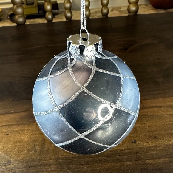 NWOT - 4" Two-tone Gray Christmas Ornament with Silver Glitter Accents - Picture 2 of 4